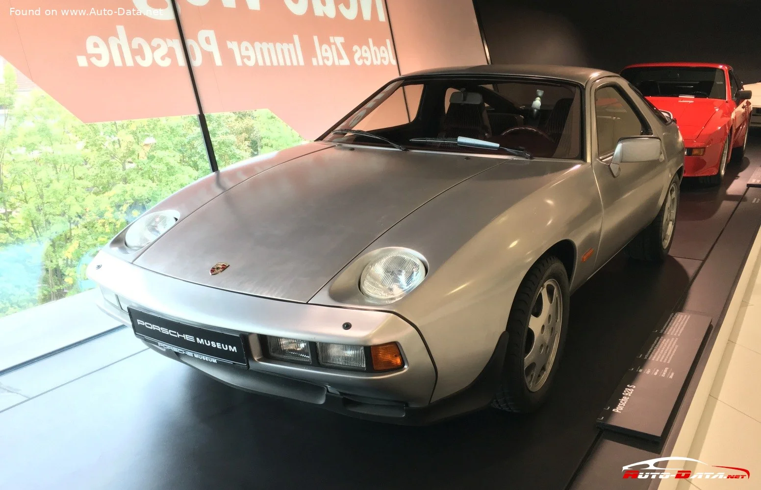 Porsche 928 4.5 V8 (219 Hp)1977 - 1995 thumbnail 13