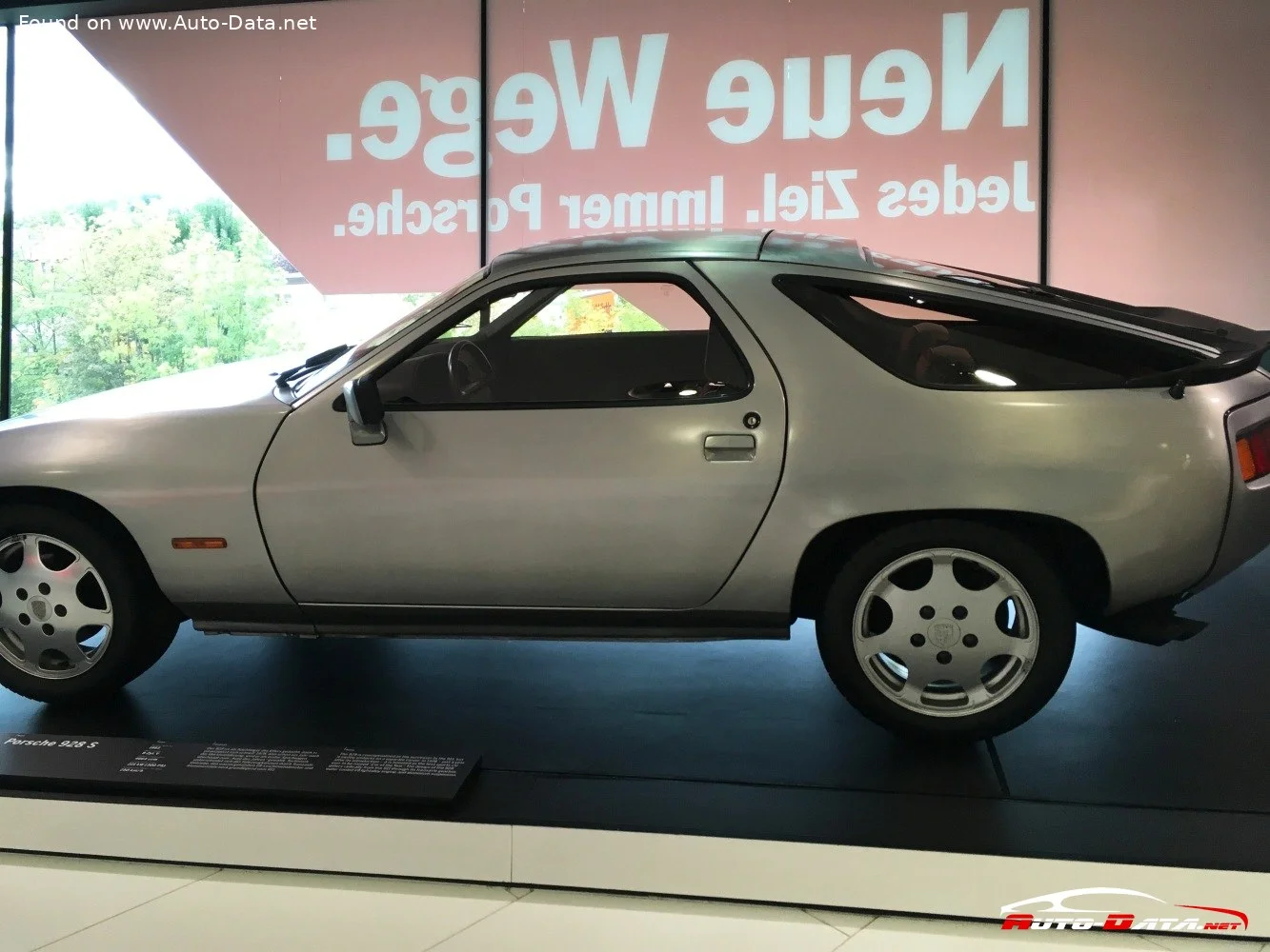 Porsche 928 4.5 V8 (219 Hp)1977 - 1995 thumbnail 14