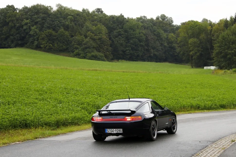 Porsche 928 4.5 V8 (219 Hp)1977 - 1995 thumbnail 3