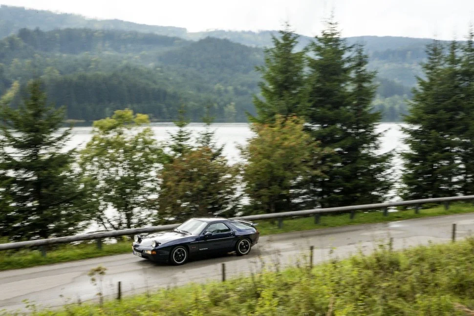 Porsche 928 4.5 V8 (219 Hp)1977 - 1995 thumbnail 5