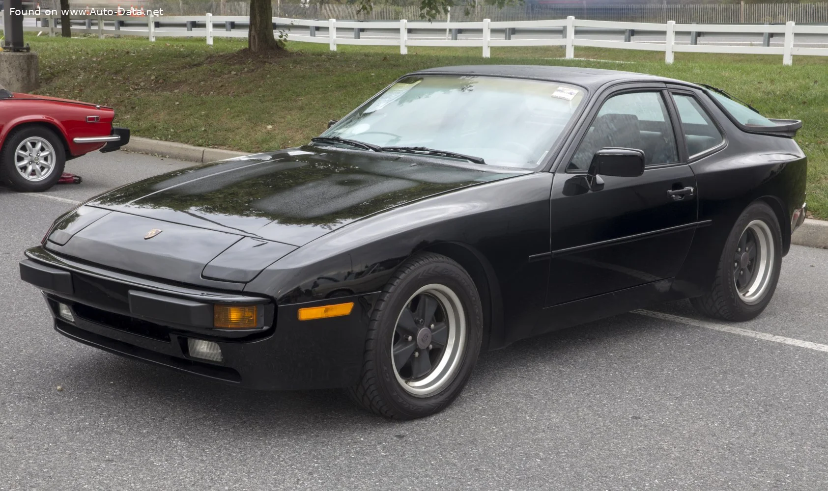 Porsche 944 2.5 (150 Hp)1983 - 1987 thumbnail 7