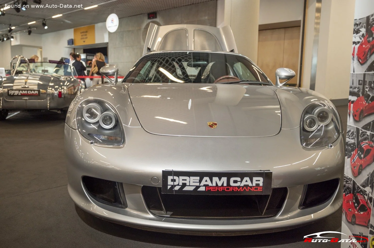 Porsche Carrera GT 5.7 i V10 40V (612 Hp)2003 - 2007 thumbnail 17