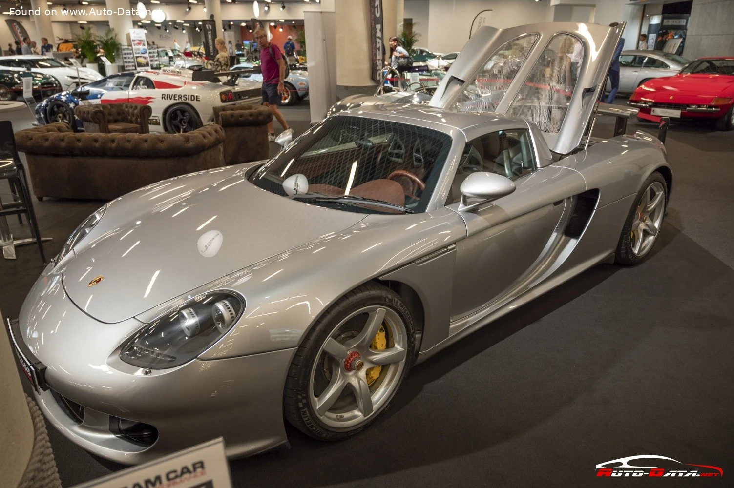 Porsche Carrera GT 5.7 i V10 40V (612 Hp)2003 - 2007 thumbnail 18