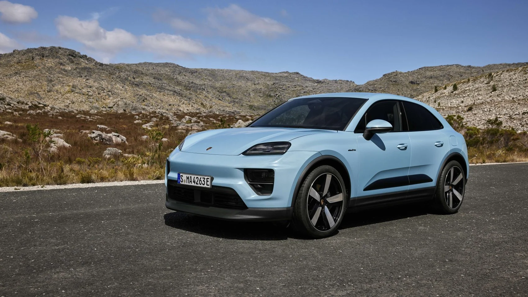 Porsche Macan 100 kWh (360 Hp)2024 - - 1
