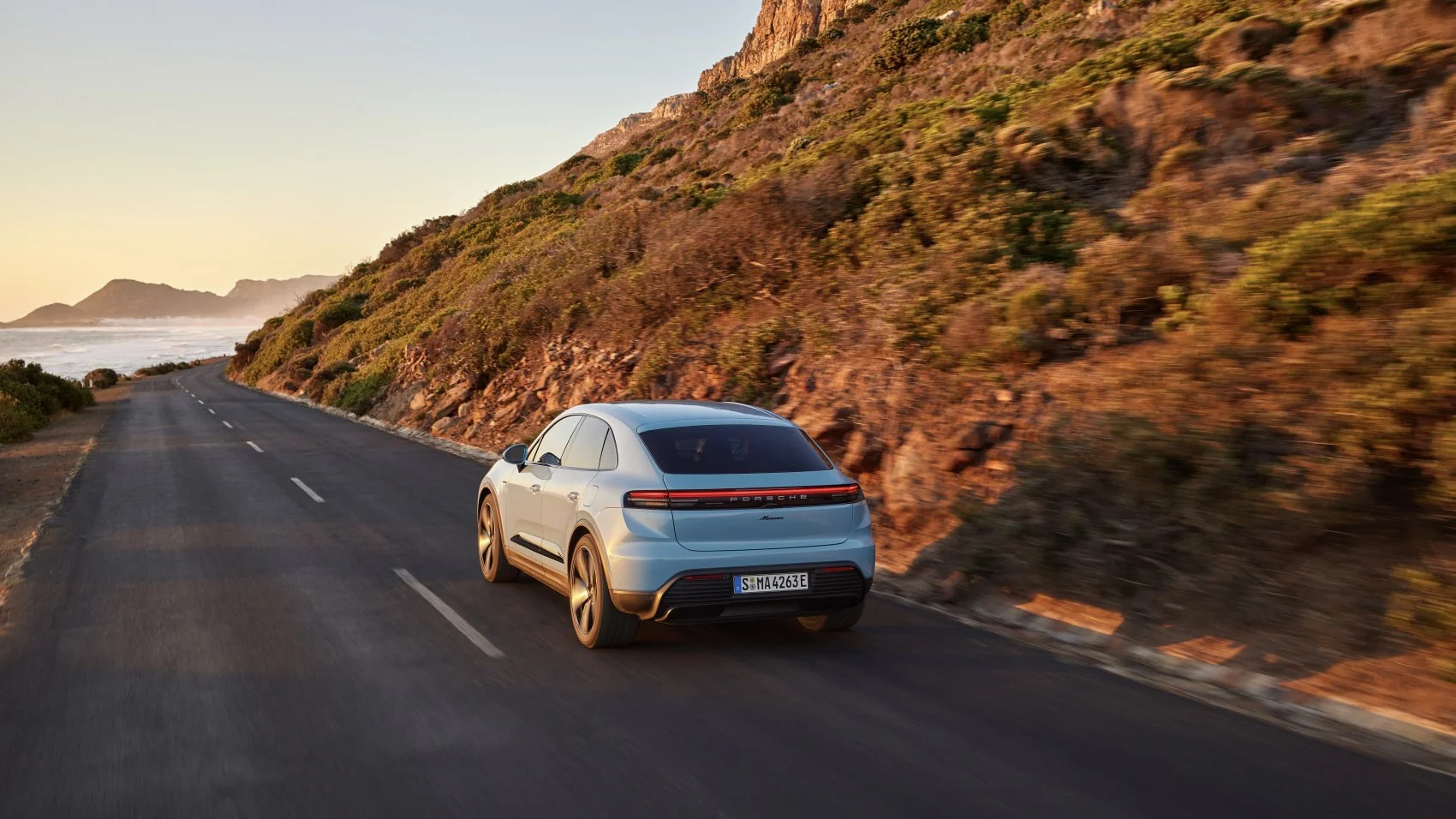 Porsche Macan 100 kWh (360 Hp)2024 - thumbnail 8