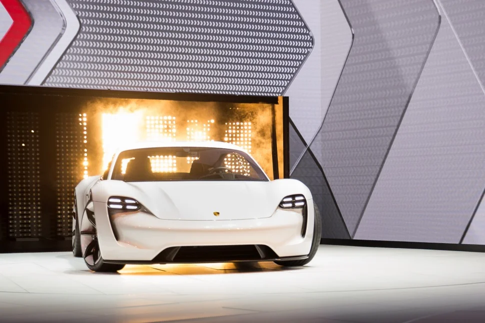 Porsche Mission E Porsche Mission E Concept - 1