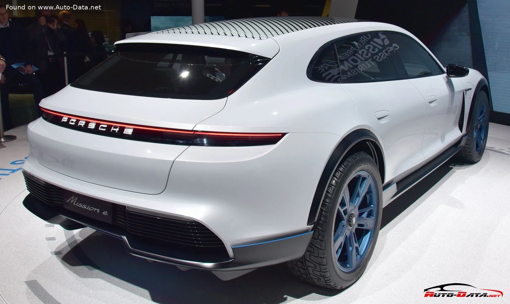 Porsche Mission E (600 Hp) AWD2018 - 2018 thumbnail 4