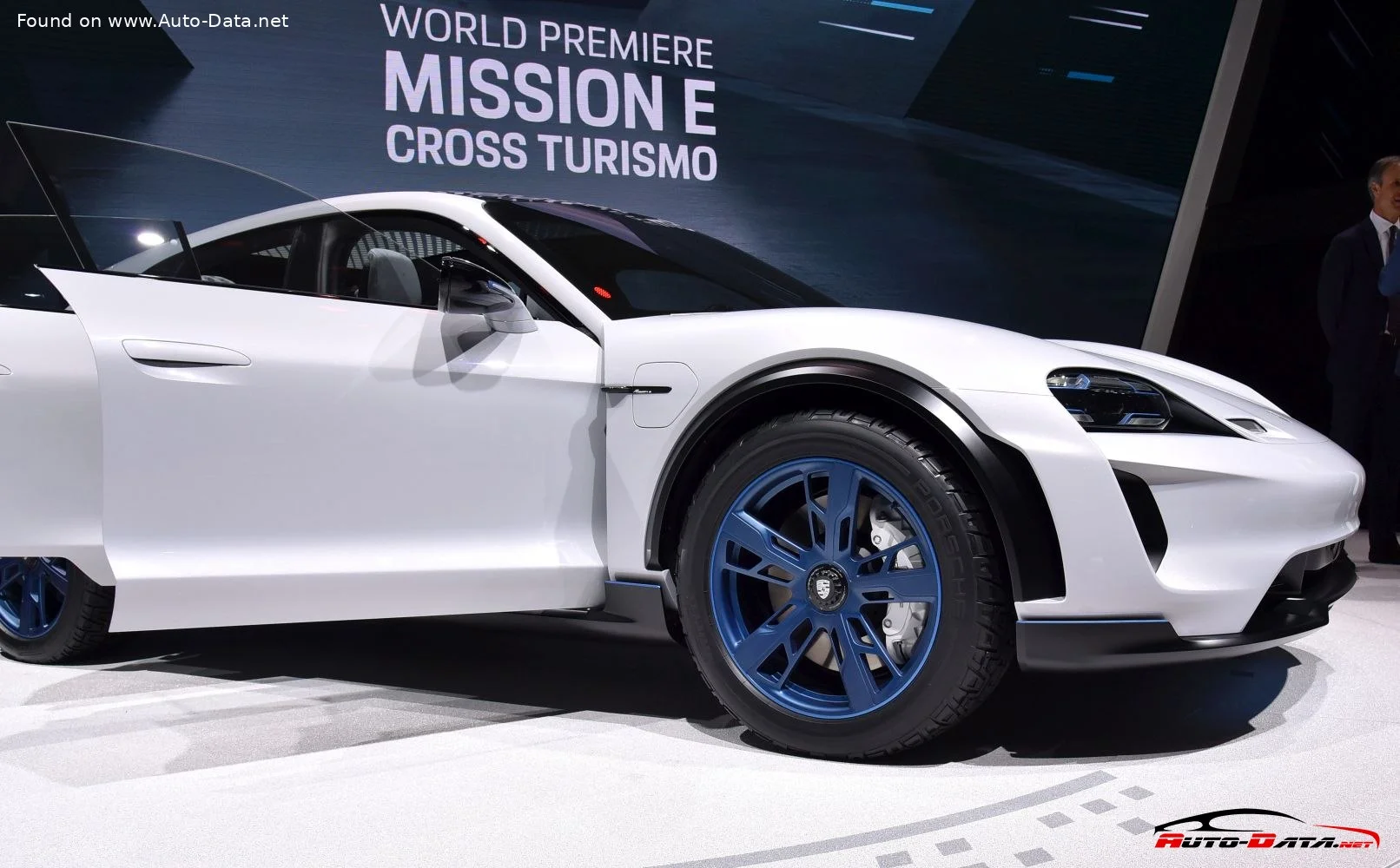 Porsche Mission E (600 Hp) AWD2018 - 2018 thumbnail 8