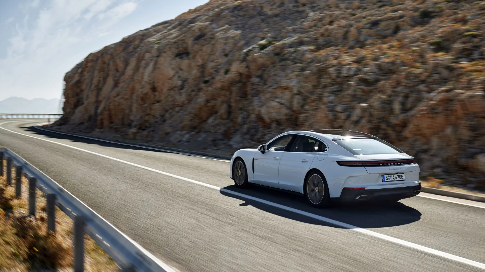 Porsche Panamera 4 2.9 V6 (470 Hp) E-Hybrid PDK2024 - thumbnail 2