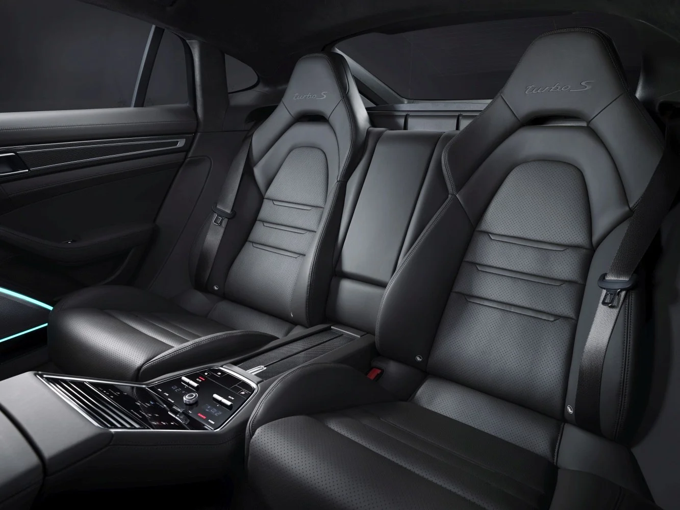 Porsche Panamera 4 2.9 V6 (330 Hp) PDK2020 - 2023 thumbnail 5