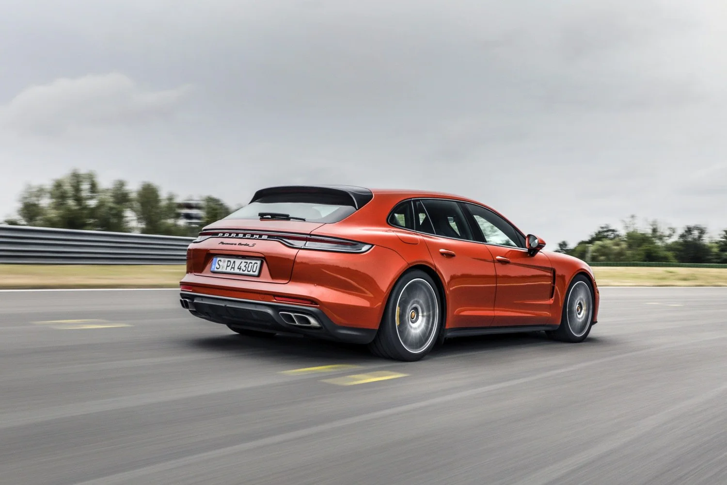 Porsche Panamera 4 2.9 V6 (330 Hp) PDK2020 - 2023 thumbnail 8