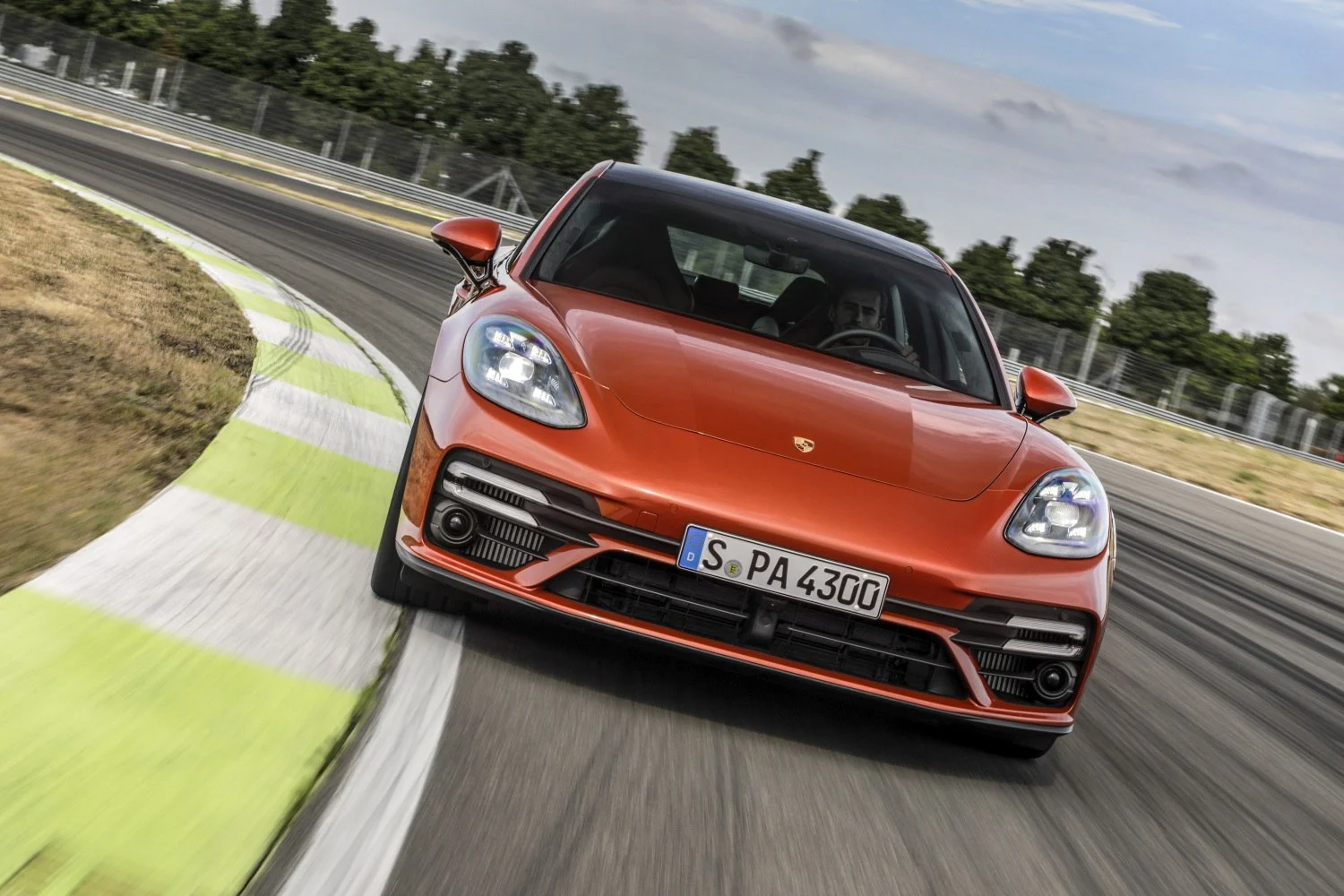 Porsche Panamera 4 2.9 V6 (330 Hp) PDK2020 - 2023 thumbnail 9