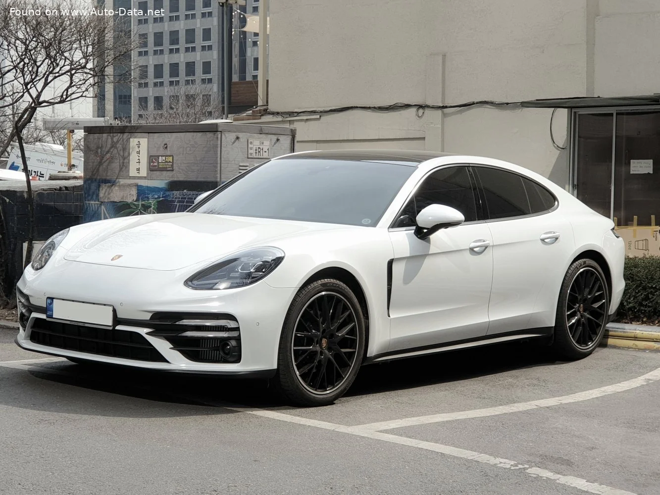 Porsche Panamera 4 2.9 V6 (330 Hp) PDK2020 - 2023 thumbnail 3