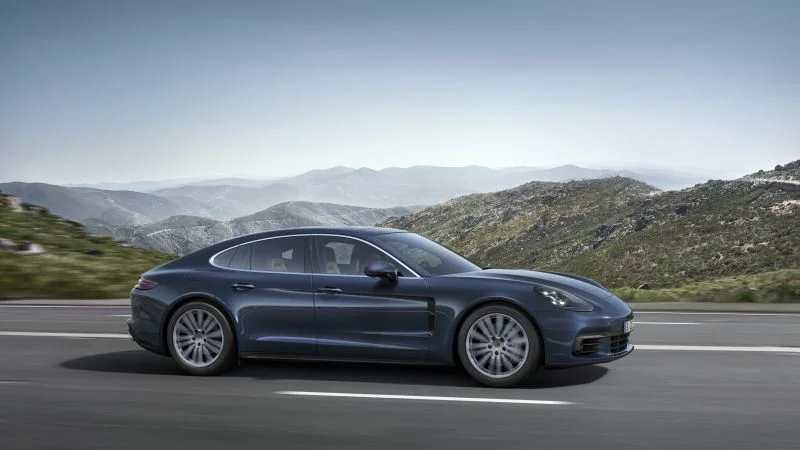 Porsche Panamera 3.0 V6 (330 Hp) PDK2016 - 2018 thumbnail 16