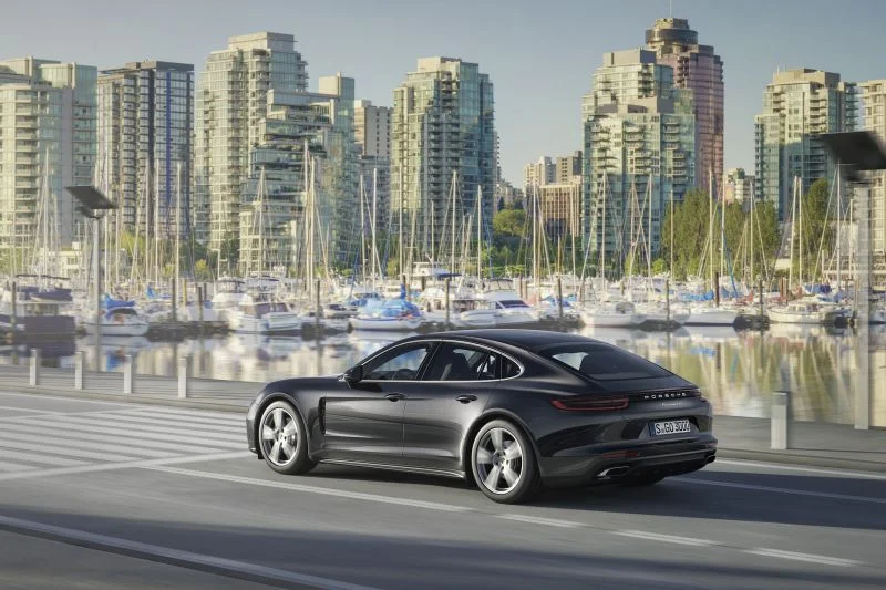 Porsche Panamera 3.0 V6 (330 Hp) PDK2016 - 2018 thumbnail 5
