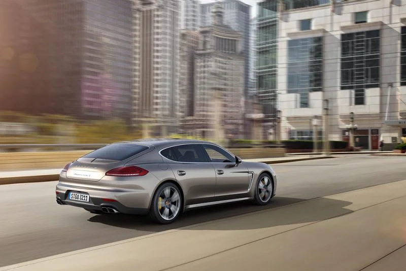 Porsche Panamera 4S 3.0 V6 (420 Hp) PDK2013 - 2016 thumbnail 2