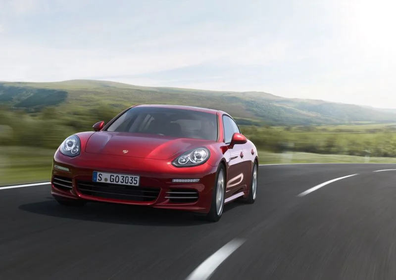Porsche Panamera 3.0 diesel V6 (300 Hp) Tiptronic2013 - 2015 thumbnail 2