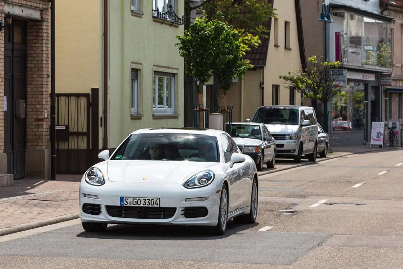 Porsche Panamera 3.0 diesel V6 (300 Hp) Tiptronic2013 - 2015 thumbnail 13