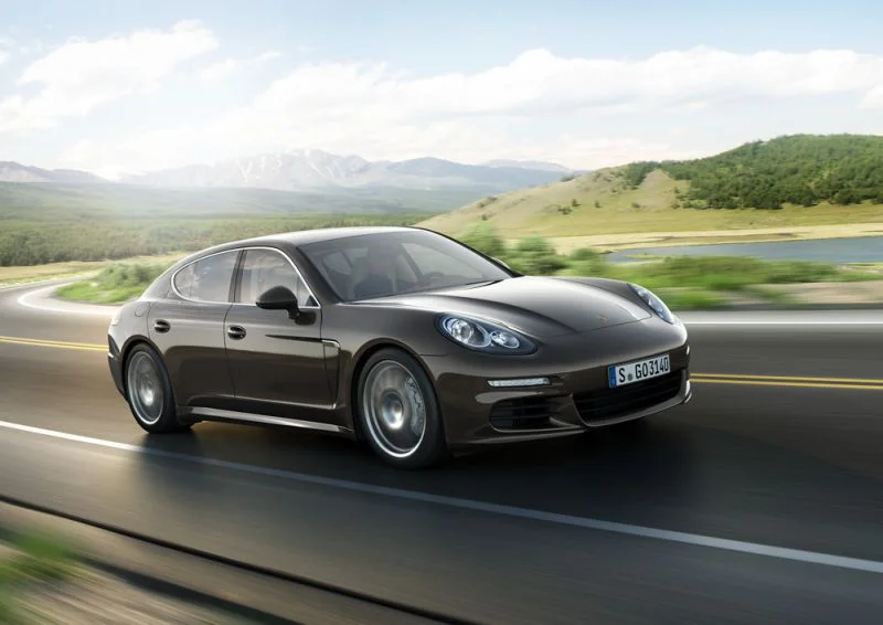 Porsche Panamera 3.0 diesel V6 (300 Hp) Tiptronic2013 - 2015 thumbnail 3