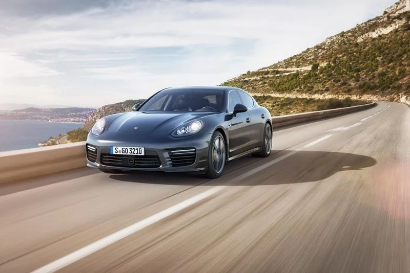 Porsche Panamera 3.0 diesel V6 (300 Hp) Tiptronic2013 - 2015 thumbnail 6