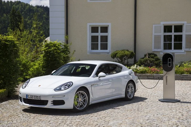 Porsche Panamera 3.0 diesel V6 (300 Hp) Tiptronic2013 - 2015 thumbnail 8