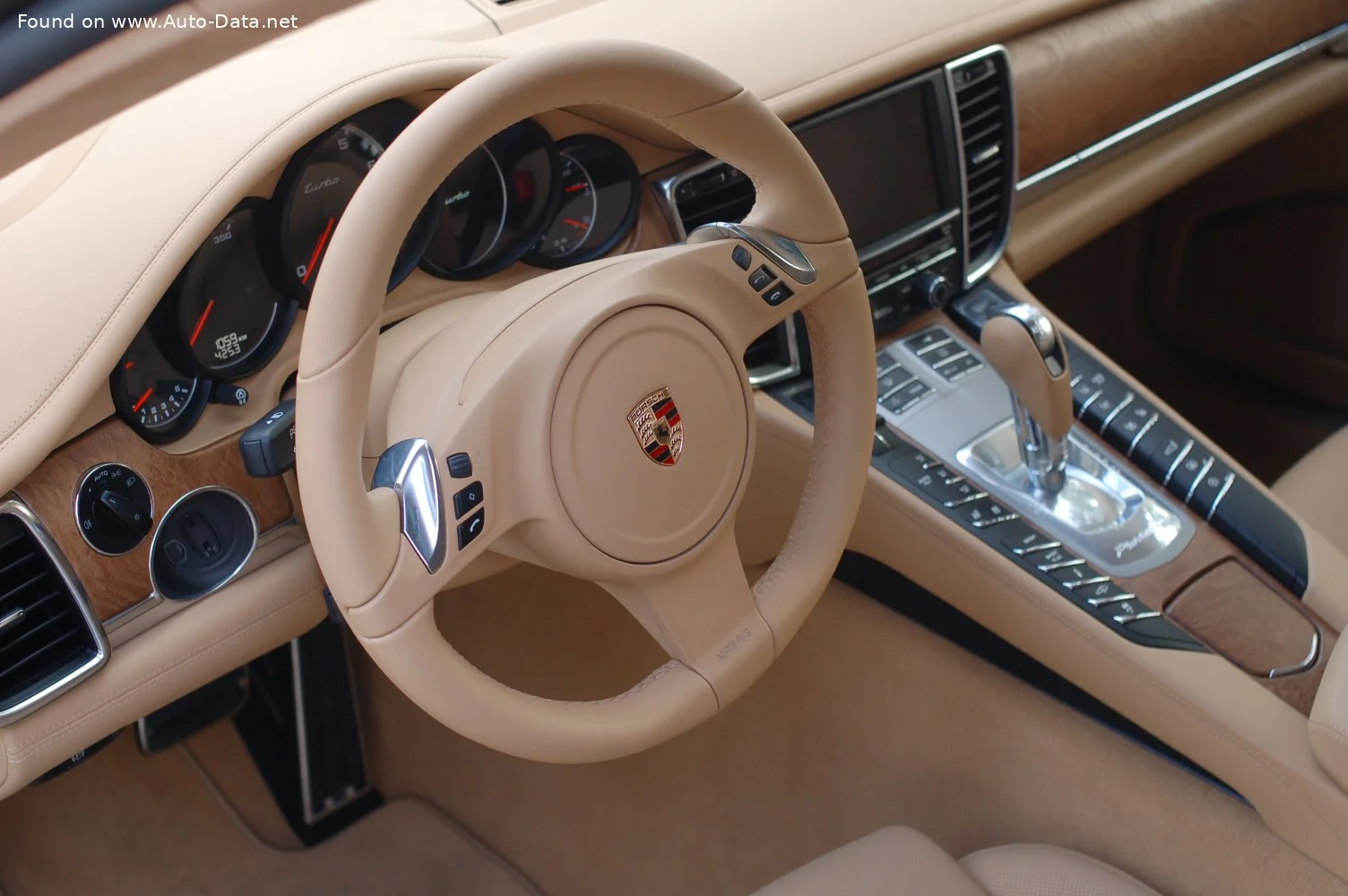 Porsche Panamera 3.0 Diesel V6 (250 Hp) Tiptronic S2011 - 2013 thumbnail 16