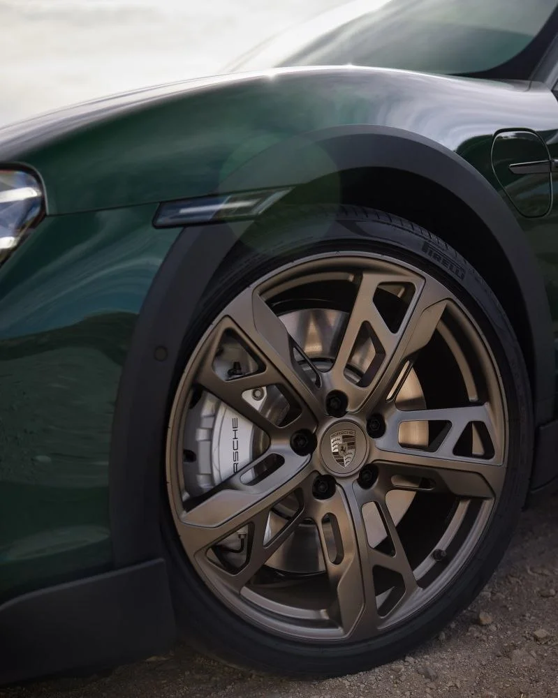 Porsche Taycan 4 105 kWh (435 Hp)2024 - thumbnail 14