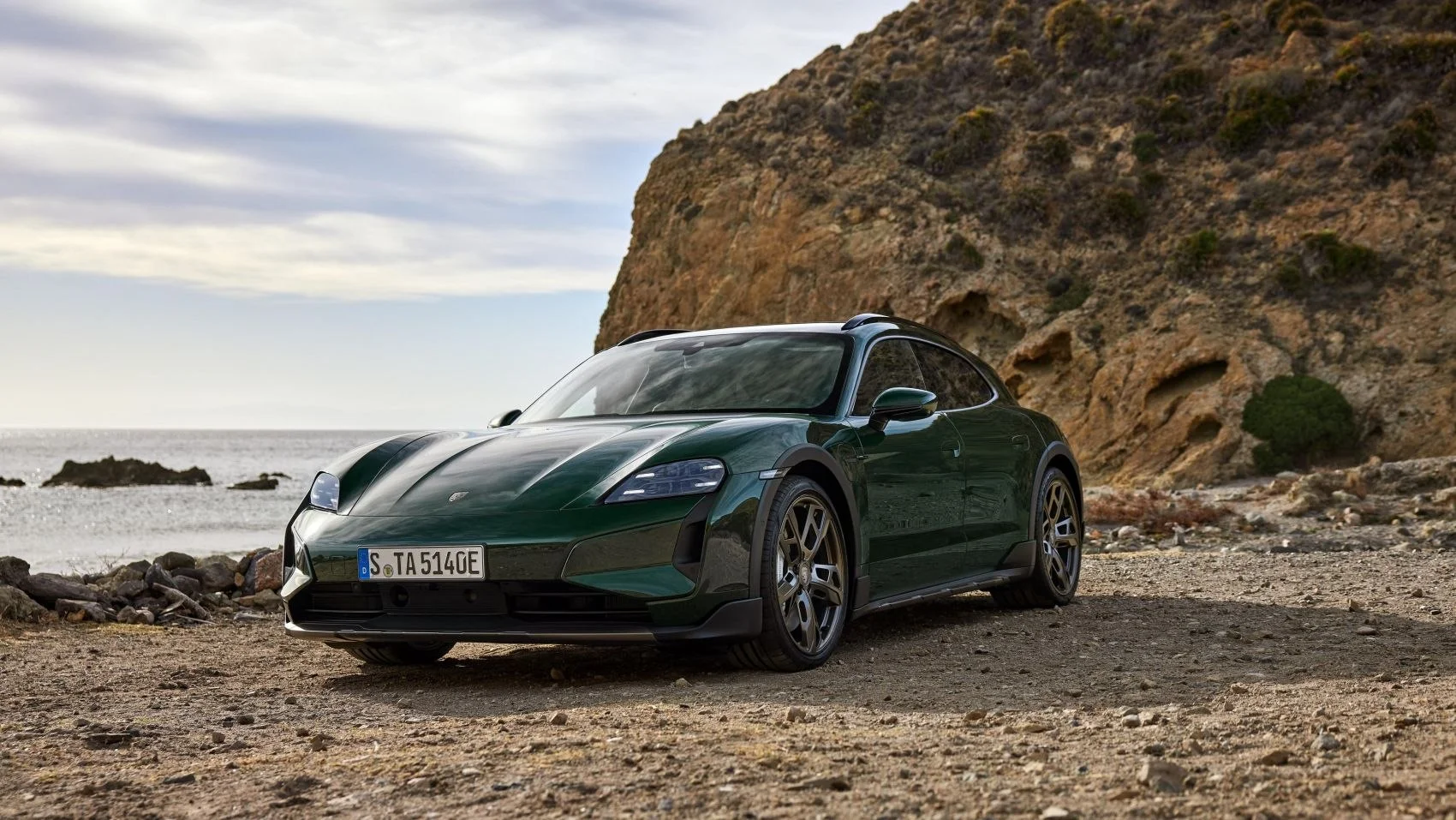 Porsche Taycan 4 105 kWh (435 Hp)2024 - thumbnail 3