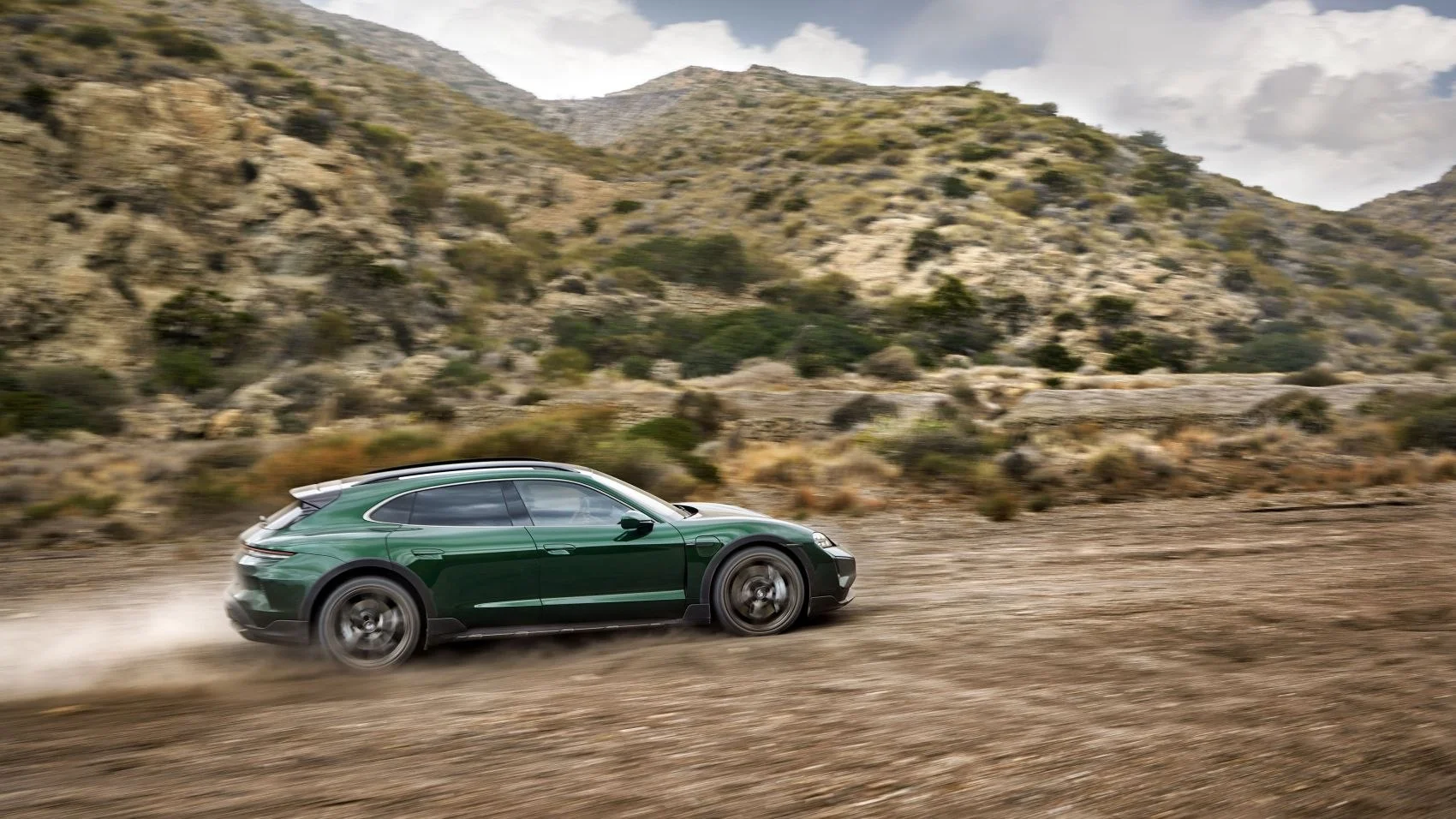 Porsche Taycan 4 105 kWh (435 Hp)2024 - thumbnail 9