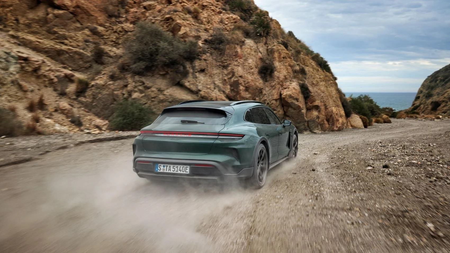 Porsche Taycan 4 105 kWh (435 Hp)2024 - thumbnail 10