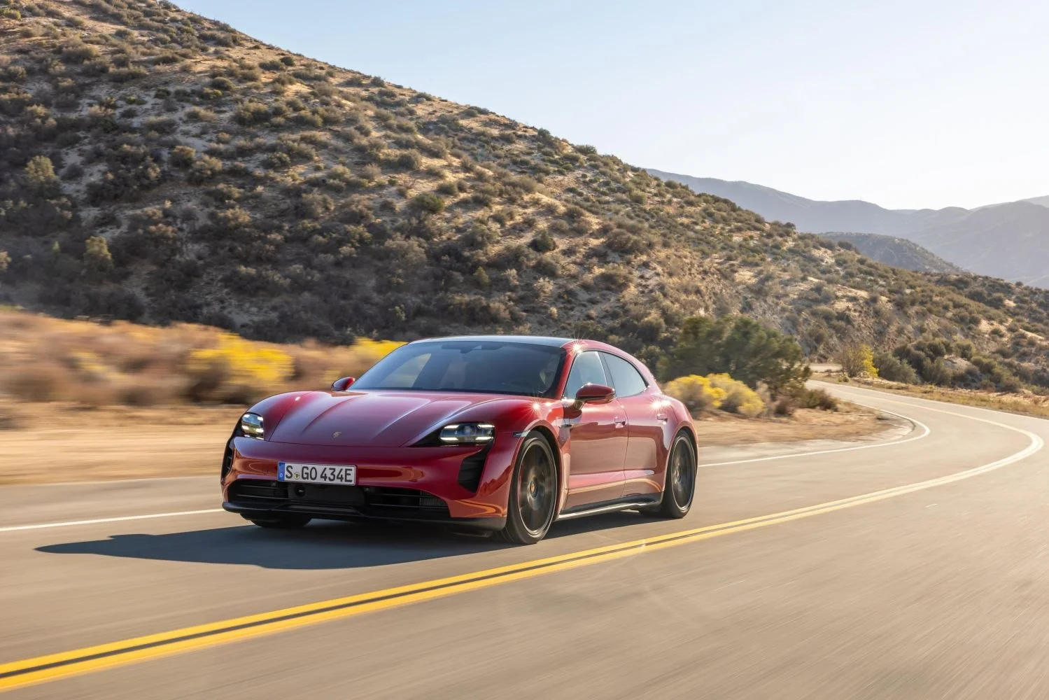 Porsche Taycan 4S Performance 79.2 kWh (530 Hp)2022 - 2024 thumbnail 11