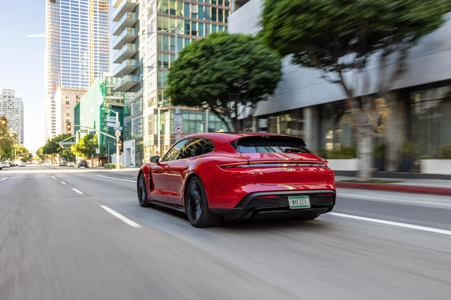 Porsche Taycan 4S Performance 79.2 kWh (530 Hp)2022 - 2024 thumbnail 18