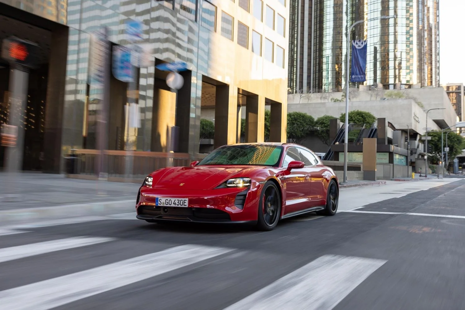 Porsche Taycan 4S Performance 79.2 kWh (530 Hp)2022 - 2024 thumbnail 5