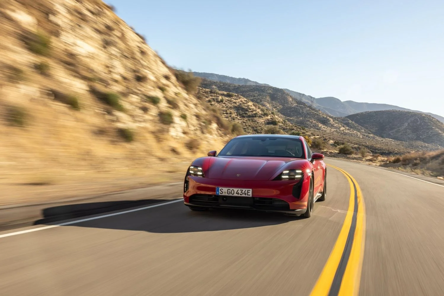 Porsche Taycan 4S Performance 79.2 kWh (530 Hp)2022 - 2024 thumbnail 8