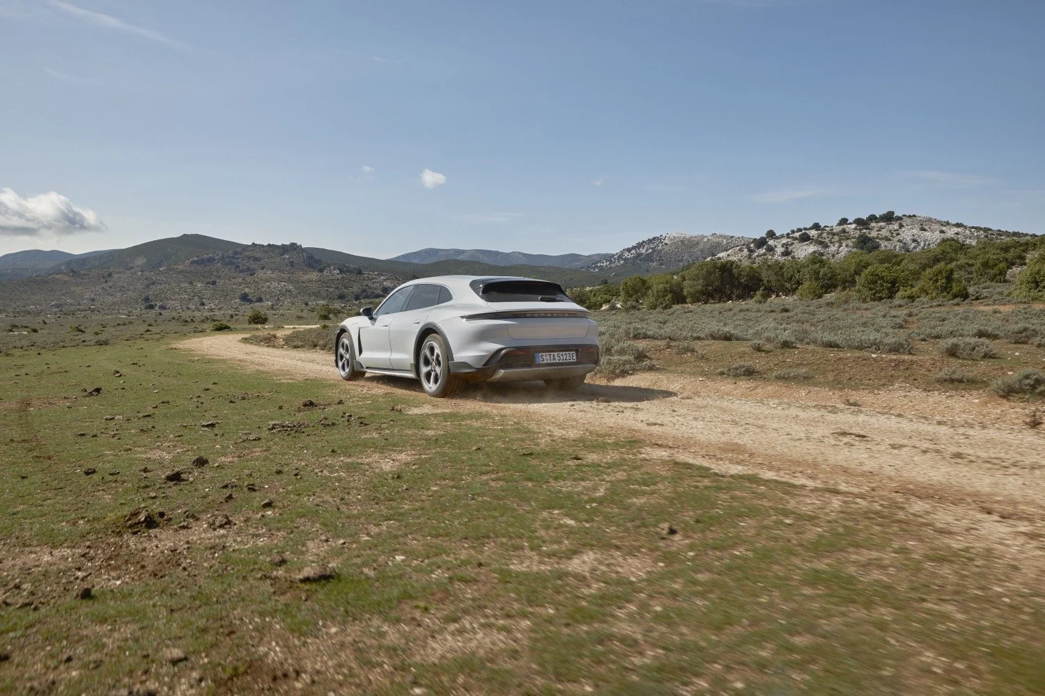 Porsche Taycan 4 93.4 kWh (476 Hp)2021 - 2024 thumbnail 6