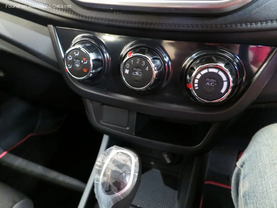 Proton Iriz 1.3 (95 Hp)2019 - 2021 thumbnail 9