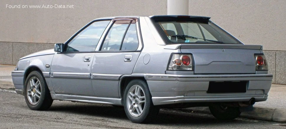 Proton Saga Iswara 1.3 i (75 Hp)2001 - 2003 thumbnail 2