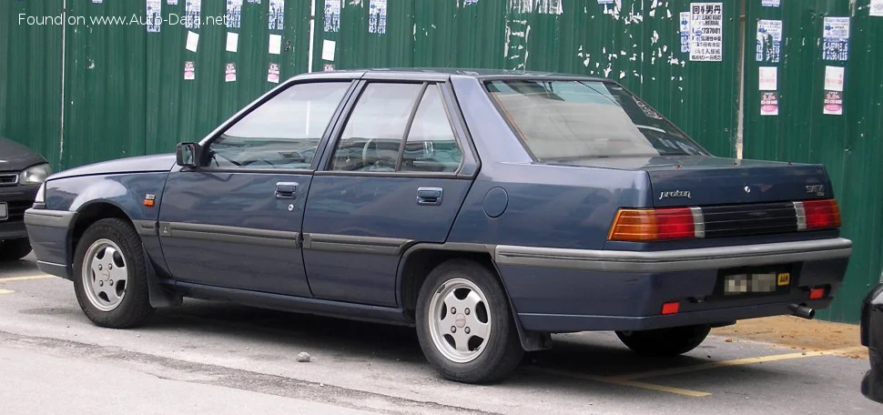 Proton Saga Iswara 1.3 i (75 Hp)1992 - 2003 thumbnail 2