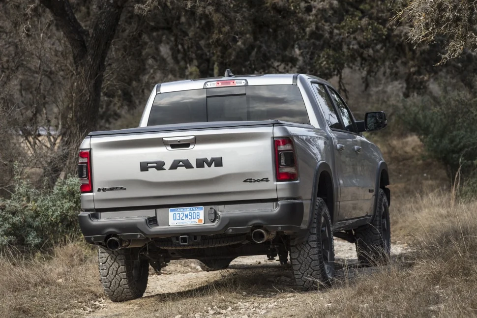 RAM 1500 3.0 EcoDiesel V6 (260 Hp) 4WD Automatic2019 - 2024 thumbnail 16