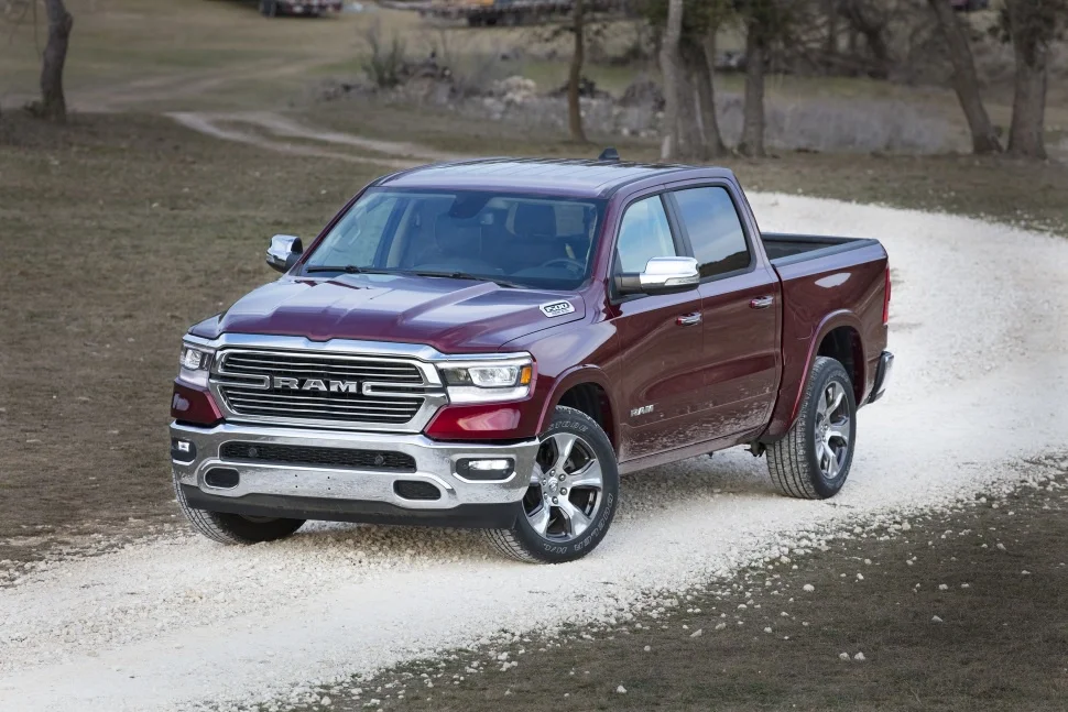RAM 1500 3.0 EcoDiesel V6 (260 Hp) 4WD Automatic2019 - 2024 thumbnail 3