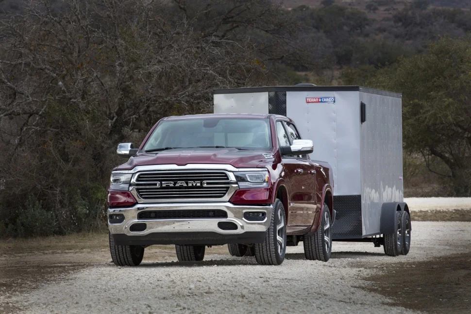 RAM 1500 3.0 EcoDiesel V6 (260 Hp) 4WD Automatic2019 - 2024 thumbnail 4