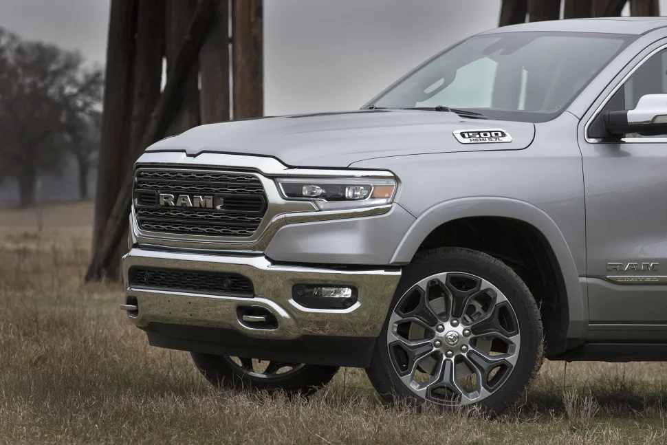 RAM 1500 3.0 EcoDiesel V6 (260 Hp) 4WD Automatic2019 - 2024 thumbnail 9
