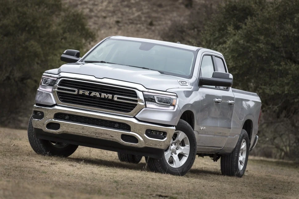RAM 1500 3.6 Pentastar V6 eTorque (305 Hp) 4WD Automatic2018 - 2024 thumbnail 4