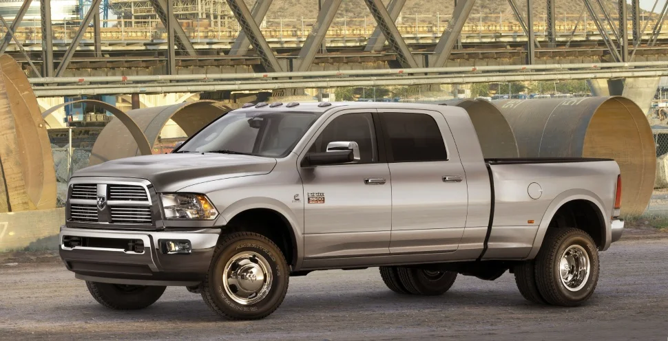 RAM 2500/3500 RAM 2500/3500 Mega Cab I