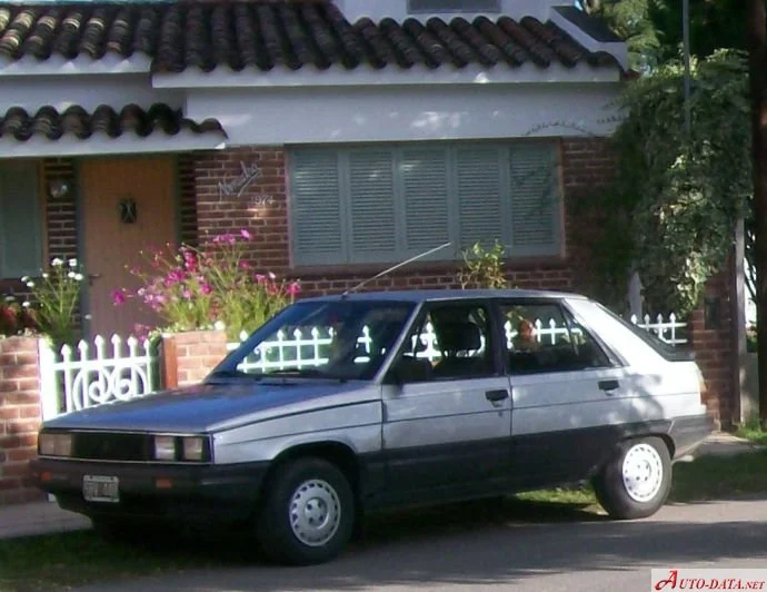 Renault 11 1.1 (B/C/S371) (48 Hp)1981 - 1986 thumbnail 3