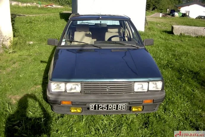 Renault 11 1.1 (B/C/S371) (48 Hp)1981 - 1986 thumbnail 9