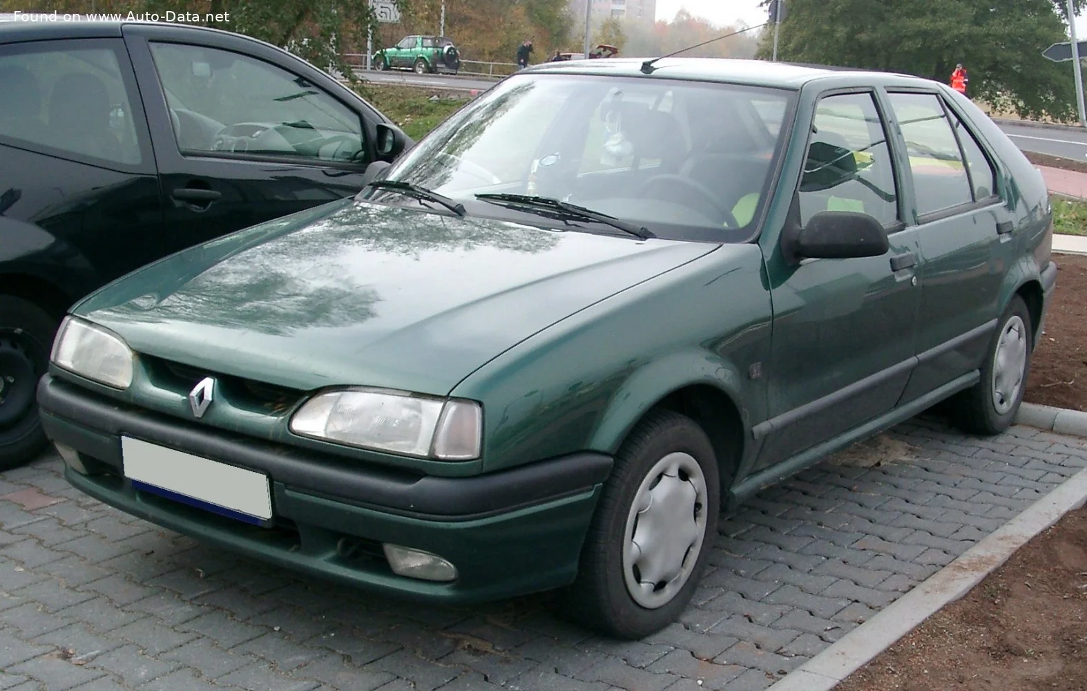 Renault 19 Renault 19 (B/C53) (facelift 1992)