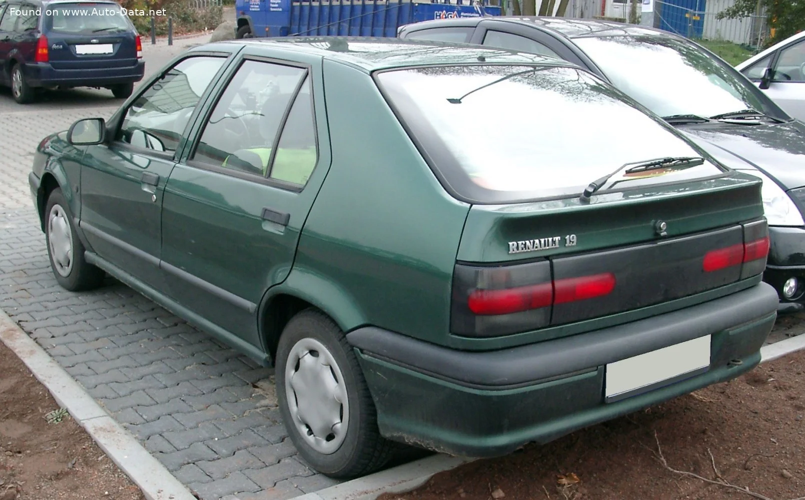 Renault 19 1.4 i (60 Hp)1992 - 1996 thumbnail 2