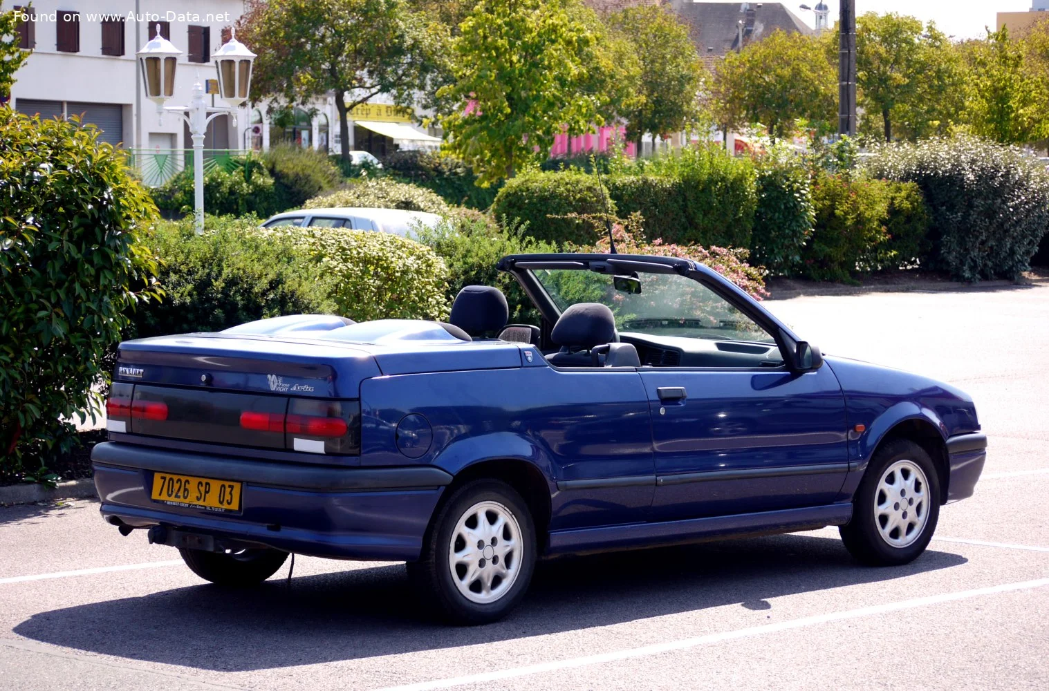 Renault 19 1.8 i 16V (135 Hp)1992 - 1996 thumbnail 2