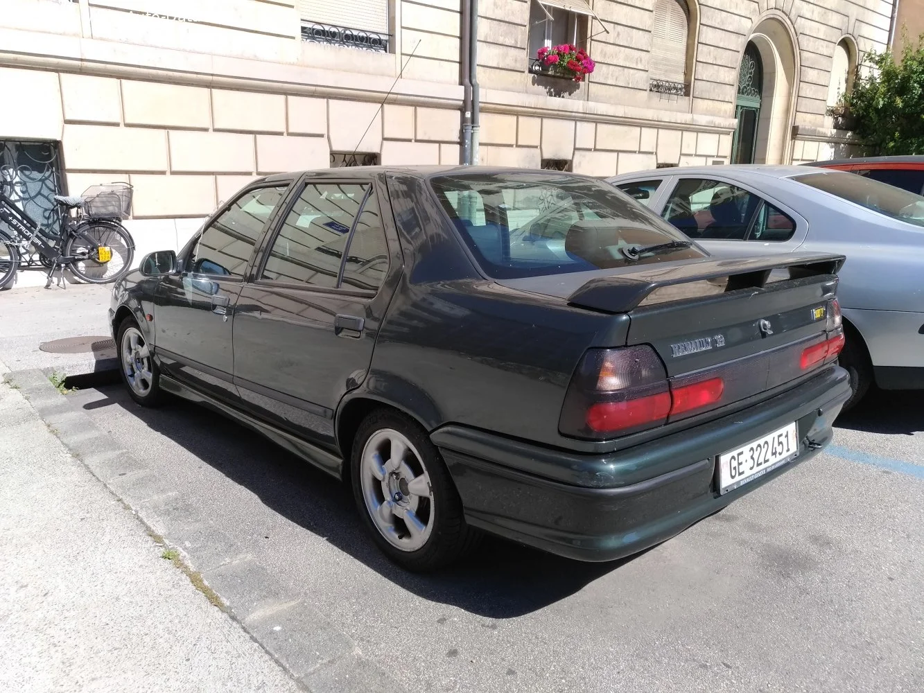 Renault 19 1.4 i (60 Hp)1992 - 1996 thumbnail 2